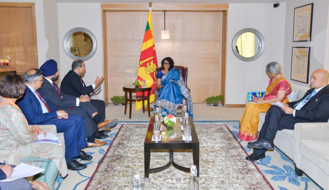 புதுடில்லியில் இந்திய வர்த்தக சங்கங்களின் பிரதிநிதிகளை சந்தித்த பிரதமர்