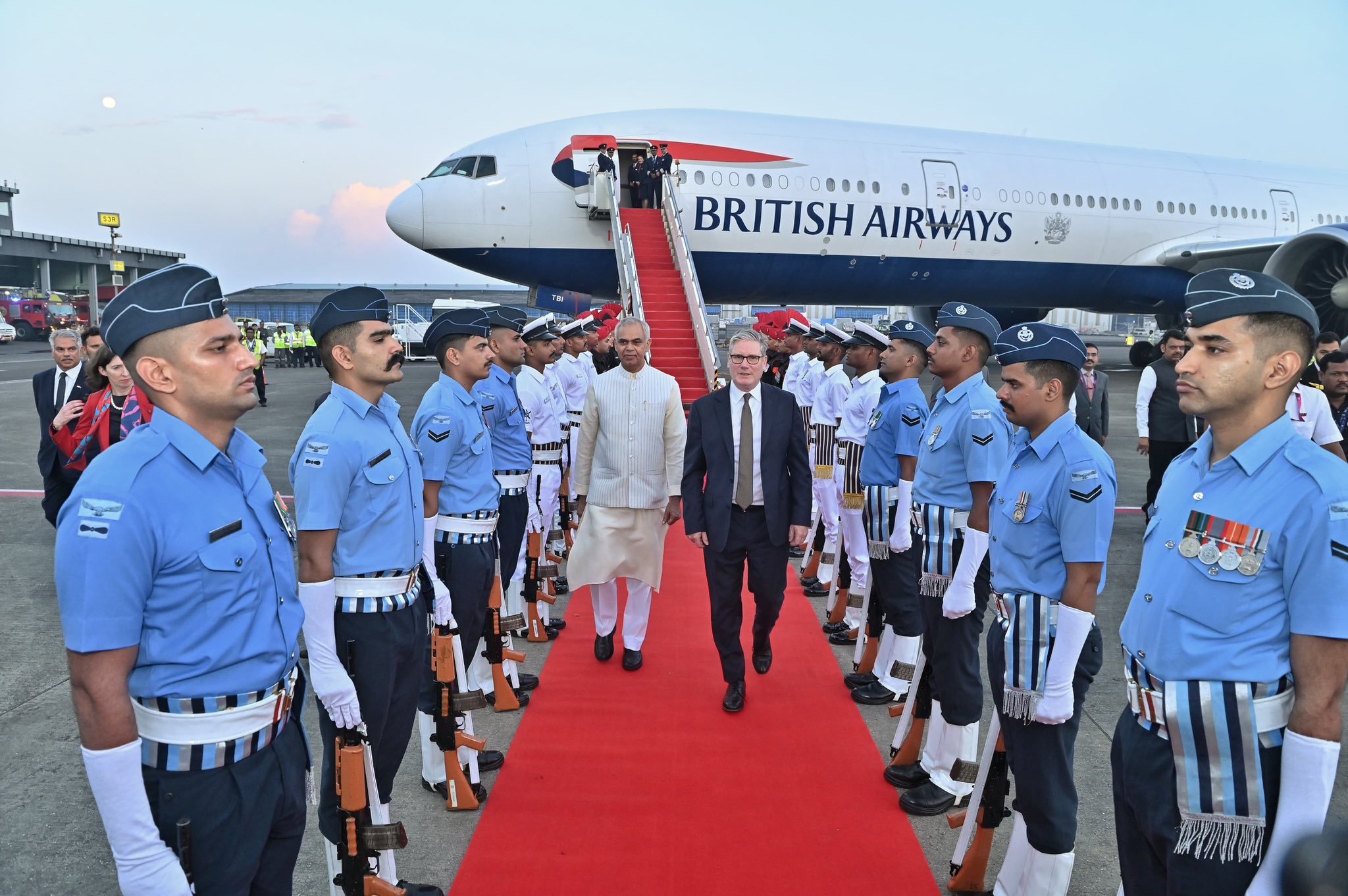 பிரித்தானிய பிரதமர் இந்தியாவுக்கு உத்தியோகபூர்வ விஜயம்