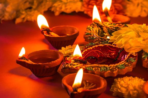 அமெரிக்காவின் கலிபோர்னியாவில் தீபாவளி அரச விடுமுறையாக அறிவிப்பு