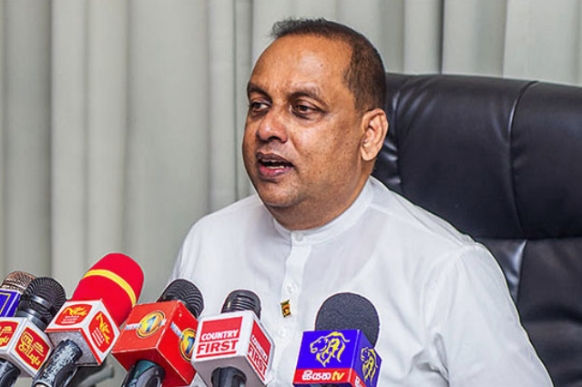 அநுர அரசை 5 வருடங்களுக்கு ஆளவிடக்கூடாது என்பதே மக்களின் கோரிக்கை அநுர அரசை 5 வருடங்களுக்கு ஆளவிடக்கூடாது என்பதே மக்களின் கோரிக்கை