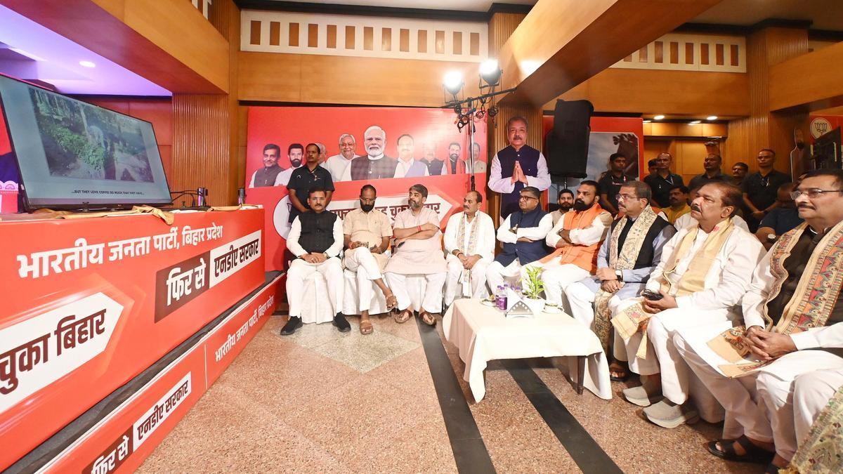 ‘வந்தே மாதரம்’ பாடலின் 150 ஆவது ஆண்டினை நாட்டு மக்கள் கொண்டாட வேண்டும் –  மோடி