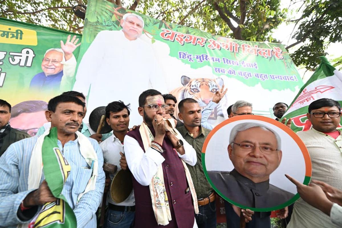 பிஹாரில் ஒர்க் அவுட் ஆன ‘நிமோ மேஜிக்’… தடம் தெரியாமல் போன காங். – தேர்தல் முடிவுகள் சொல்வது என்ன? பிஹாரில் ஒர்க் அவுட் ஆன ‘நிமோ மேஜிக்’… தடம் தெரியாமல் போன காங். – தேர்தல் முடிவுகள் சொல்வது என்ன?