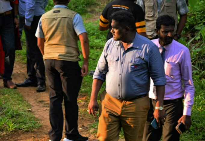 காலி மாவட்ட பெருந்தோட்டங்களுக்கு பிரதியமைச்சர் சுந்தரலிங்கம் பிரதீப் விஜயம் காலி மாவட்ட பெருந்தோட்டங்களுக்கு பிரதியமைச்சர் சுந்தரலிங்கம் பிரதீப் விஜயம்