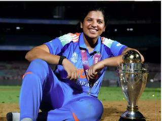 இந்திய வீராங்கனை ரிச்சா கோஷின் பெயரில் கிரிக்கெட் மைதானம்