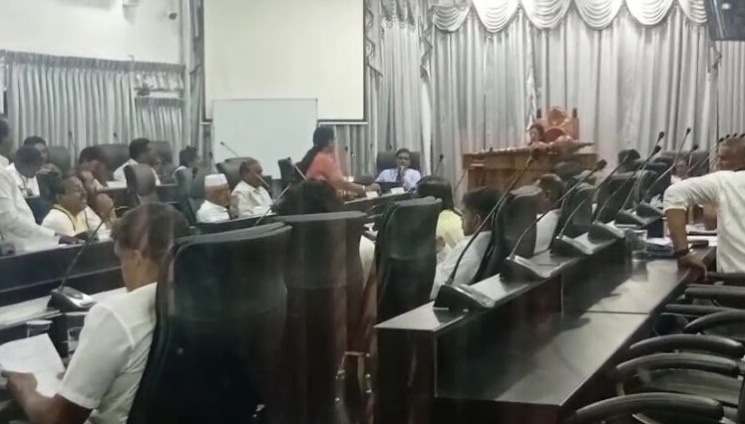 மாவீரர்நாள் நினைவேந்தலை நடத்துவதில் யாழ். மாநகரசபையில் இழுபறி