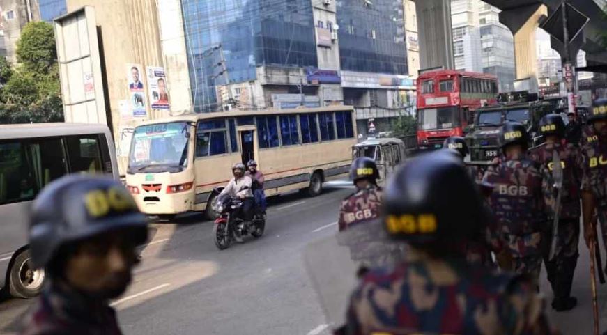 டாக்காவில் பாதுகாப்பு பலப்படுத்தப்பட்டுள்ளது