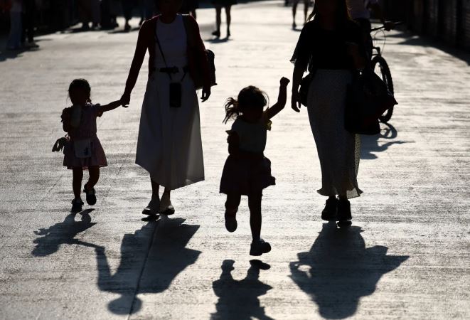 இலங்கை மக்கள் தொகையில் சிறுவர் மட்ட எண்ணிக்கையில் சடுதியான வீழ்ச்சி