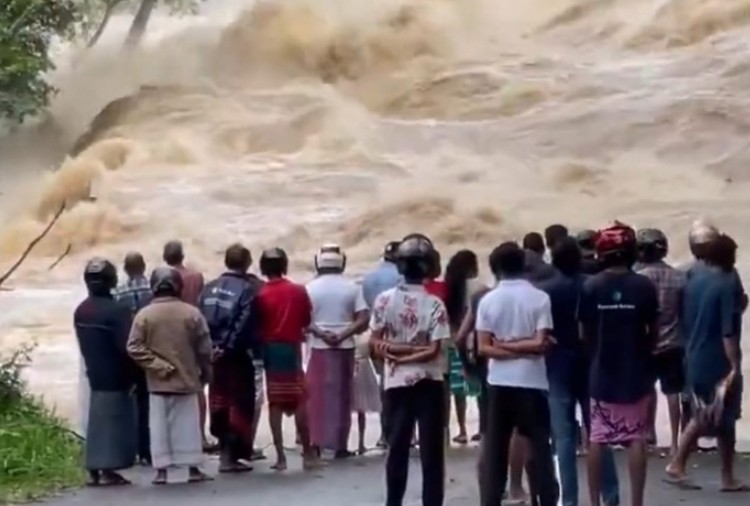 அனர்த்தங்களால் பாதிக்கப்பட்ட பகுதிகளுக்கு செல்வதைத் தவிர்க்குமாறு அறிவுறுத்தல் அனர்த்தங்களால் பாதிக்கப்பட்ட பகுதிகளுக்கு செல்வதைத் தவிர்க்குமாறு அறிவுறுத்தல்