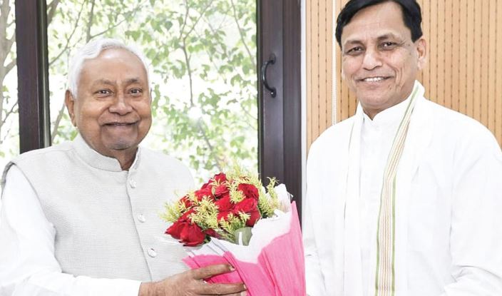 நிதிஷ் குமார் 10வது முறையாக பிஹாரின் முதலமைச்சராகின்றார் நிதிஷ் குமார் 10வது முறையாக பிஹாரின் முதலமைச்சராகின்றார்