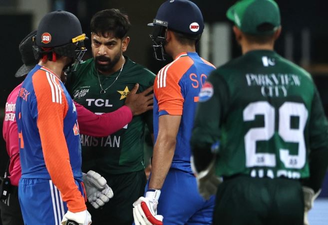 நடத்தை விதி மீறல் – நால்வருக்கு எதிராக கடும் நடவடிக்கை