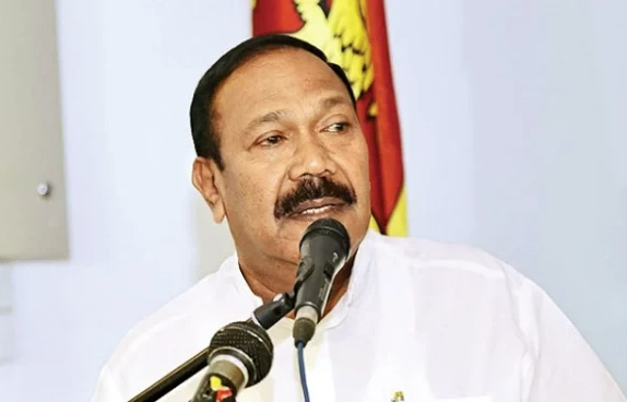 தோட்டத் தொழிலாளர்களின் சம்பள அதிகரிப்பு; ஜனாதிபதிக்கு இராதாகிருஸ்ணன் நன்றி தோட்டத் தொழிலாளர்களின் சம்பள அதிகரிப்பு; ஜனாதிபதிக்கு இராதாகிருஸ்ணன் நன்றி