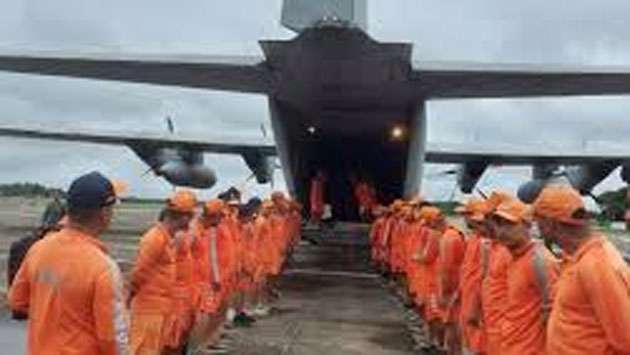 இந்திய மீட்புப் பணிக் குழுவினரும் நாட்டிற்கு வருகை இந்திய மீட்புப் பணிக் குழுவினரும் நாட்டிற்கு வருகை