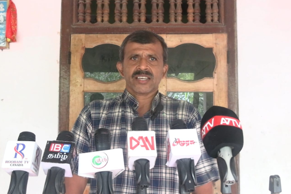 தையிட்டி மக்களை தவறாக வழி நடத்தும் அர்ச்சுனா எம்.பி தையிட்டி மக்களை தவறாக வழி நடத்தும் அர்ச்சுனா எம்.பி