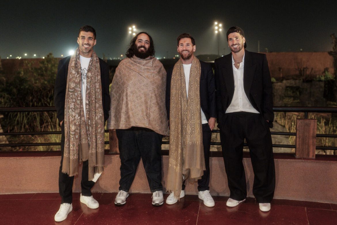 மெஸ்ஸிக்கு ஆனந்த் அம்பானி வழங்கிய உயரிய பரிசு