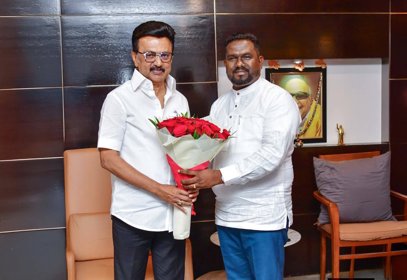 மு.க.ஸ்டாலினை சந்தித் சுந்தரலிங்கம் பிரதீப்