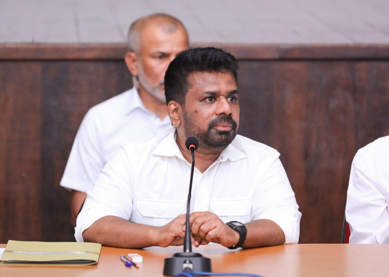 பாதிக்கப்பட்ட மக்களுக்கு பாதுகாப்பான வாழ்க்கையை பெற்றுக்கொடுக்க தலையிடுவோம் – ஜனாதிபதி பாதிக்கப்பட்ட மக்களுக்கு பாதுகாப்பான வாழ்க்கையை பெற்றுக்கொடுக்க தலையிடுவோம் – ஜனாதிபதி