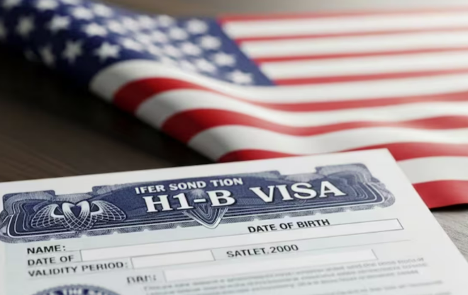 எச்-1பி விசா வழங்க புதிய நடைமுறை அமல் : அமெரிக்காவின் முடிவால் இந்தியர்களுக்கு சிக்கல்