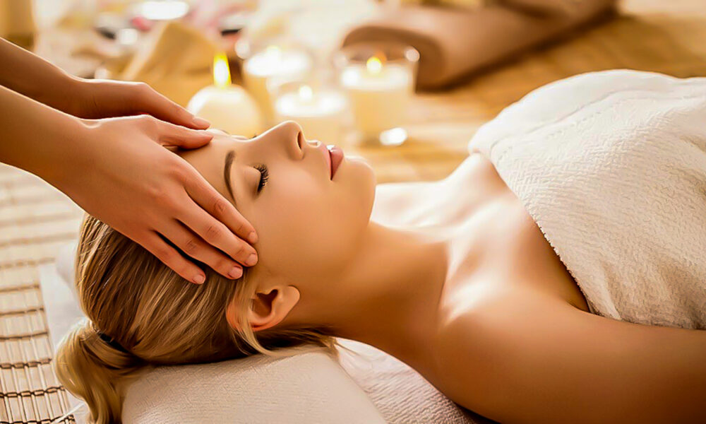 மசாஜ் நிலையம் எனும் போர்வையில் விபச்சார விடுதி – 10 வெளிநாட்டுப் பெண்கள் கைது