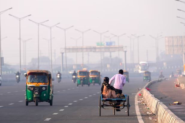 டில்லியில் காற்றின் தரம் அபாயகரமான நிலையை எட்டியுள்ளது