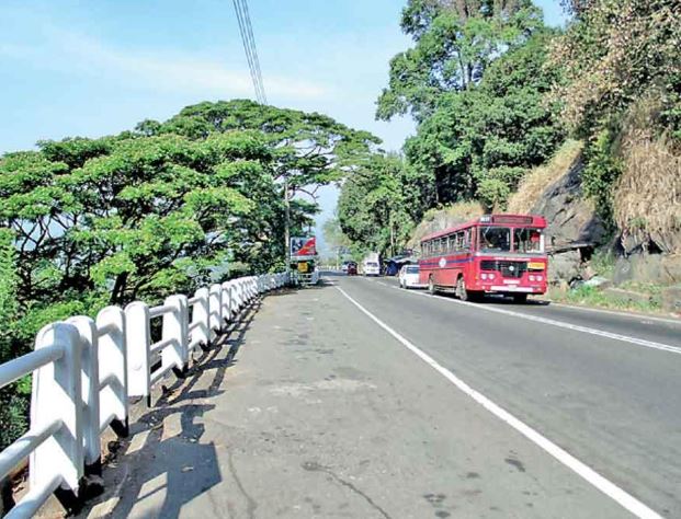 கொழும்பு – கண்டி வீதி முழுமையாக திறக்கப்பட்டது கொழும்பு – கண்டி வீதி முழுமையாக திறக்கப்பட்டது