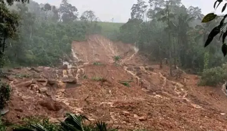 உடதும்பர பகுதியில் அதிக மழைவீழ்ச்சி – பொது மக்களுக்கு அவசர அறிவிப்பு உடதும்பர பகுதியில் அதிக மழைவீழ்ச்சி – பொது மக்களுக்கு அவசர அறிவிப்பு