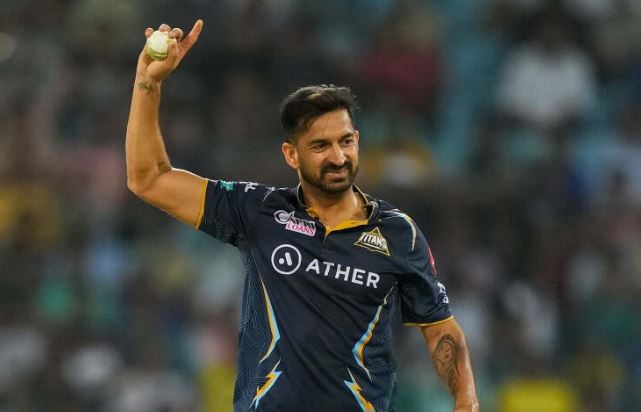 ஓய்வை அறிவித்தார் மோகித் சர்மா! ஓய்வை அறிவித்தார் மோகித் சர்மா!