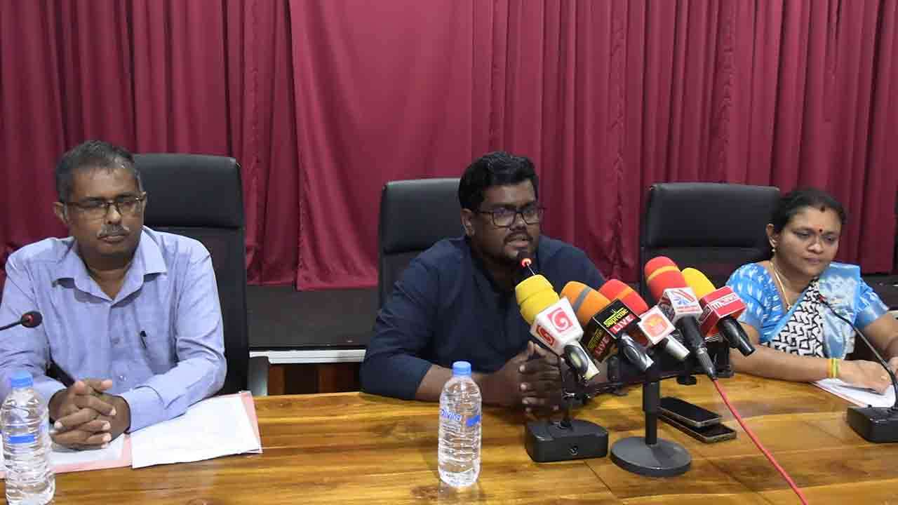 இலங்கையில் 6 பேரில் ஒருவர் வறுமையில் இலங்கையில் 6 பேரில் ஒருவர் வறுமையில்