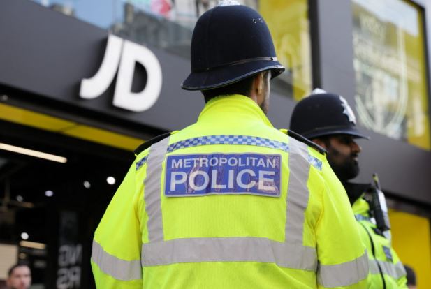 வடமேற்கு லண்டனில் இடம்பெற்ற கோர விபத்தில் ஒருவர் உயிரிழப்பு – சந்தேகநபர் மீது வழக்கு பதிவு