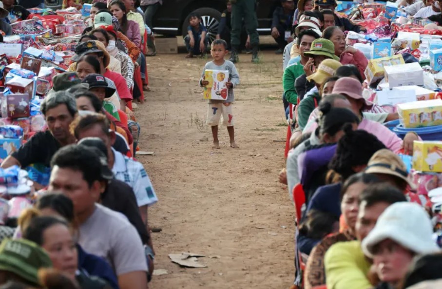 கம்போடியாவிற்கு எதிரான இராணுவ நடவடிக்கை தொடரும் என தாய்லாந்து பிரதமர் அறிவிப்பு கம்போடியாவிற்கு எதிரான இராணுவ நடவடிக்கை தொடரும் என தாய்லாந்து பிரதமர் அறிவிப்பு