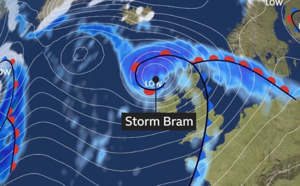பிரித்தானியாவை தாக்கும் பிராம் புயல் – அம்பர் எச்சரிக்கை விடுப்பு பிரித்தானியாவை தாக்கும் பிராம் புயல் – அம்பர் எச்சரிக்கை விடுப்பு