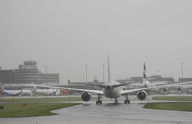 மான்செஸ்டரில் கடும் மழை – பல விமானங்கள் தாமதம் மான்செஸ்டரில் கடும் மழை – பல விமானங்கள் தாமதம்