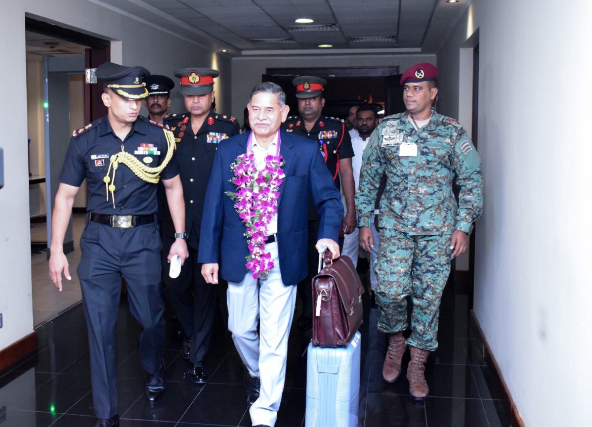 இலங்கை வந்துள்ள இந்திய இராணுவத் தளபதி