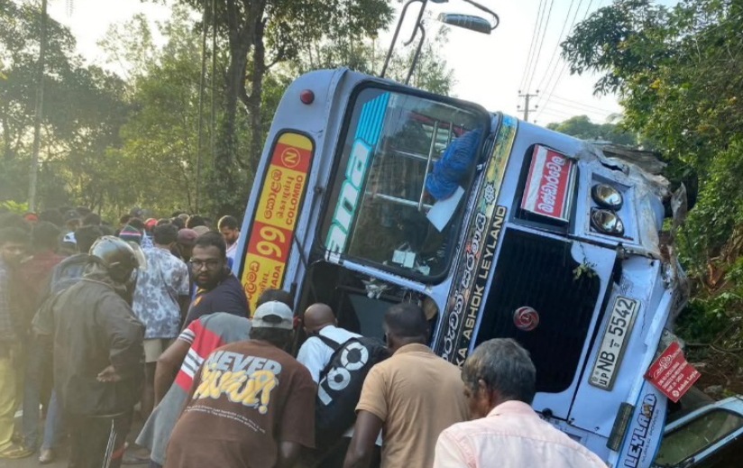 பதுளையில் பஸ் விபத்து: சாரதி பலி