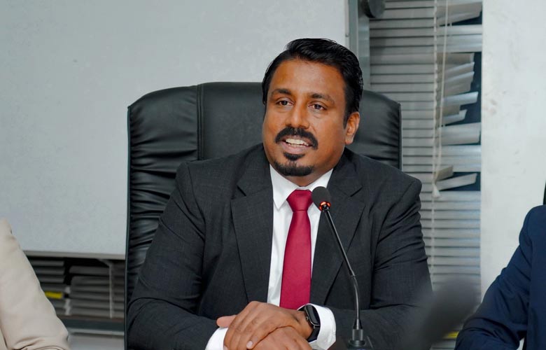 கல்வியுடன் விளையாட எவருக்கும் உரிமை இல்லை