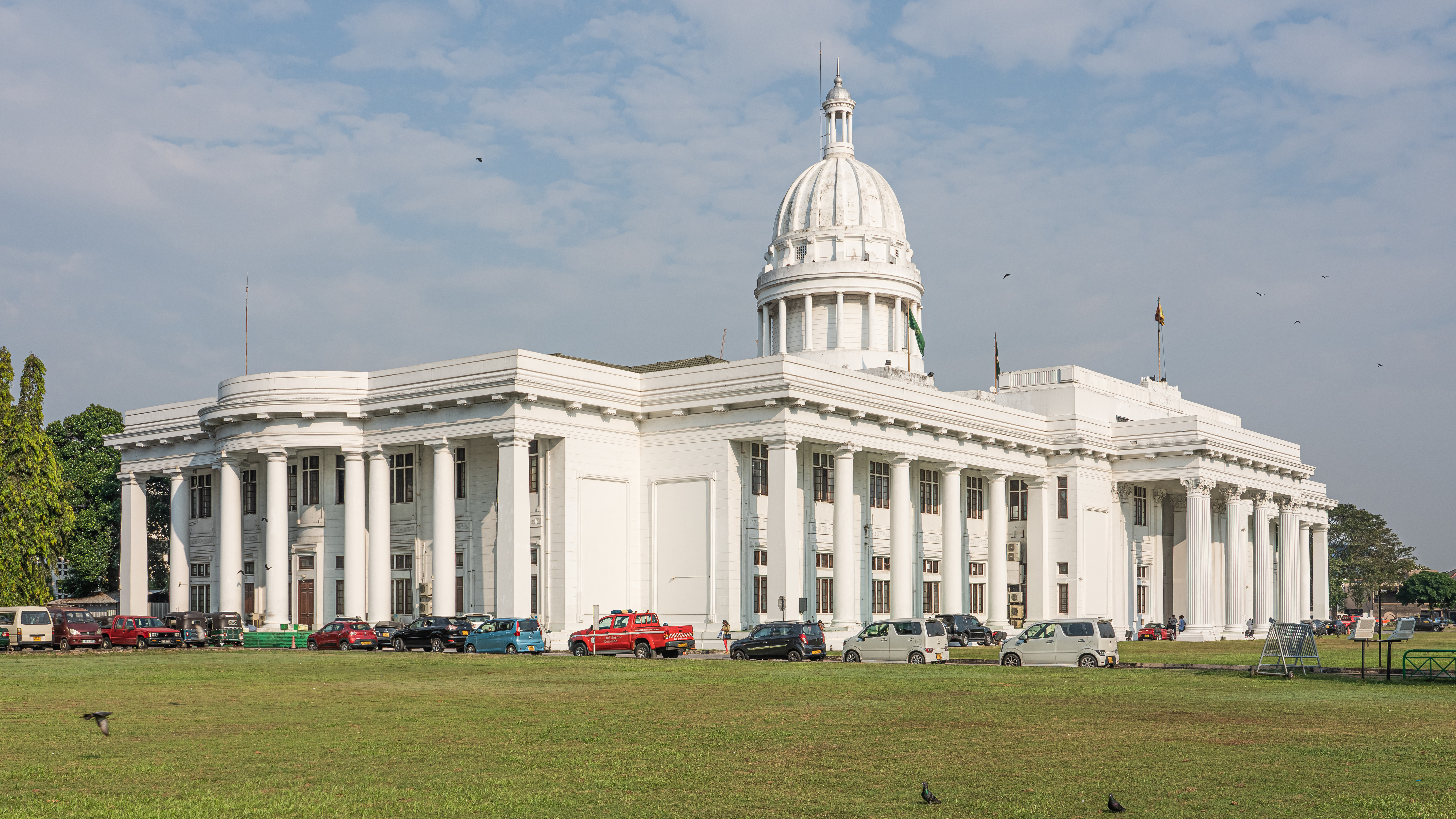 கொழும்பு மாநகர முறைகேடுகள், ஊழல்களை அறிவிக்கவும் – பொதுமக்களிடமிருந்து முறைப்பாடுகளை கோருகிறது ஆணைக்குழு கொழும்பு மாநகர முறைகேடுகள், ஊழல்களை அறிவிக்கவும் – பொதுமக்களிடமிருந்து முறைப்பாடுகளை கோருகிறது ஆணைக்குழு