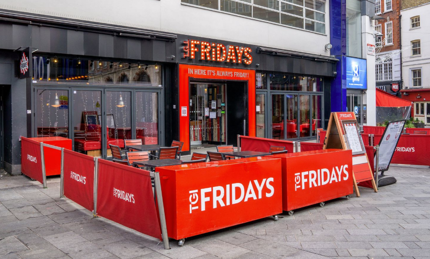 TGI Friday இன் சில கிளைகள் இங்கிலாந்தில் மூடப்படுகிறது TGI Friday இன் சில கிளைகள் இங்கிலாந்தில் மூடப்படுகிறது