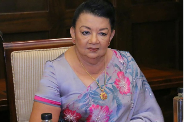 முன்னாள் முதல் பெண்மணி என்ற அடிப்படையில் விசாரணைக்கு முன்னிலையாக வேண்டும்