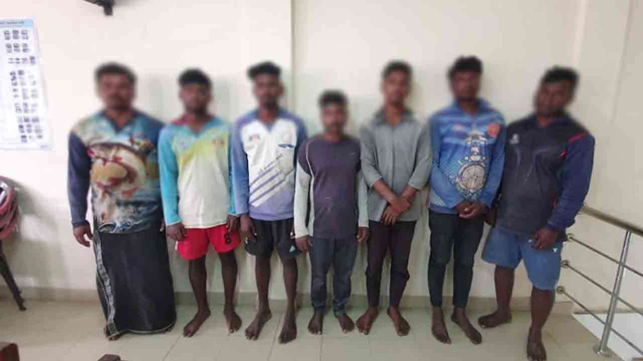 சட்டவிரோத மீன்பிடியில் ஈடுபட்ட இந்திய மீனவர்களுக்கு விளக்கமறியல்