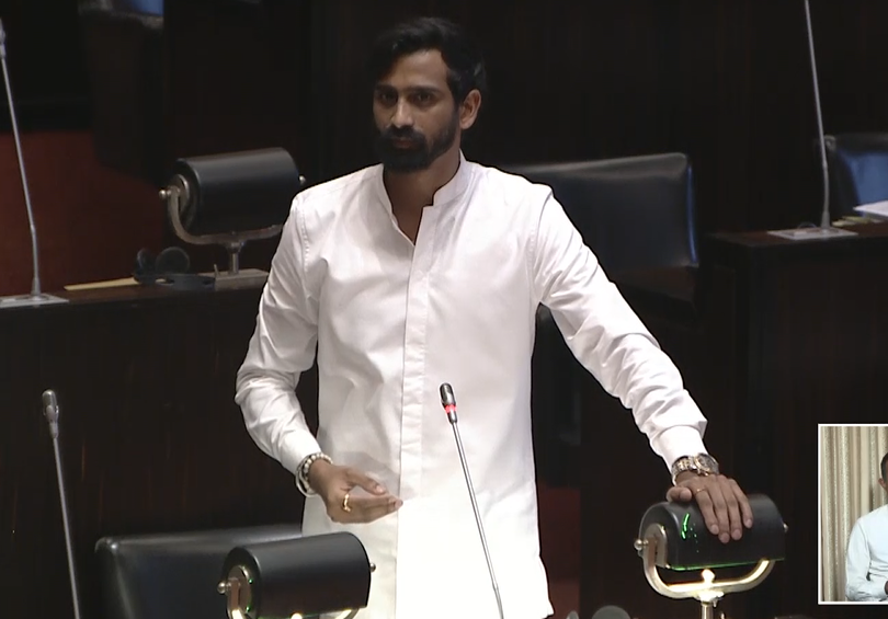 1750 ரூபா சம்பள உயர்வு – குறைப்பாடுகள் உள்ளதாக அரசாங்கத்துக்கு ஜீவன் விளக்கம் 1750 ரூபா சம்பள உயர்வு – குறைப்பாடுகள் உள்ளதாக அரசாங்கத்துக்கு ஜீவன் விளக்கம்