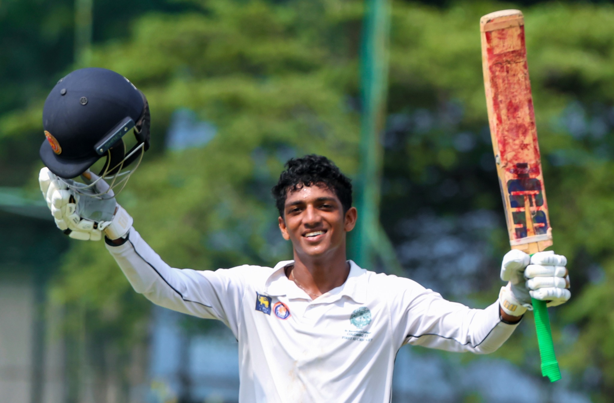 இரண்டாவது சதத்தை பூர்த்தி செய்தார் ஷாருஜன் சண்முகநாதன்