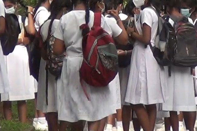 2025 க.பொ.த சாதாரண தரப் பரீட்சை நாளை ஆரம்பம் 2025 க.பொ.த சாதாரண தரப் பரீட்சை நாளை ஆரம்பம்