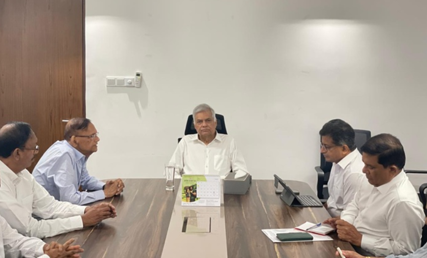 ரணிலை சந்தித்த எதிர்க்கட்சி உறுப்பினர்கள் – தேசிய பிரச்சினைகள் குறித்து கலந்துரையாடல்