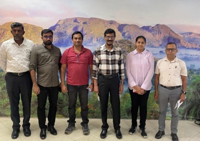 டில்வின் சில்வா தலைமையிலான குழு இந்தியா பயணம்