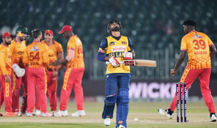 அவுஸ்ரேலியாவை அடுத்து இலங்கையையும் வீழ்த்தியது சிம்பாப்வே