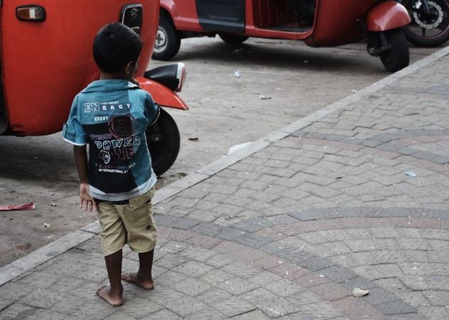 இலங்கையில் சிறுவர்கள் யாசகம் எடுப்பது அதிகரிப்பு