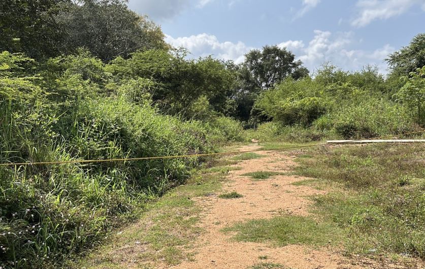 வவுனியாவில் மயானத்தில் எரிந்த நிலையில் ஆண் ஒருவரின் சடலம் மீட்பு!