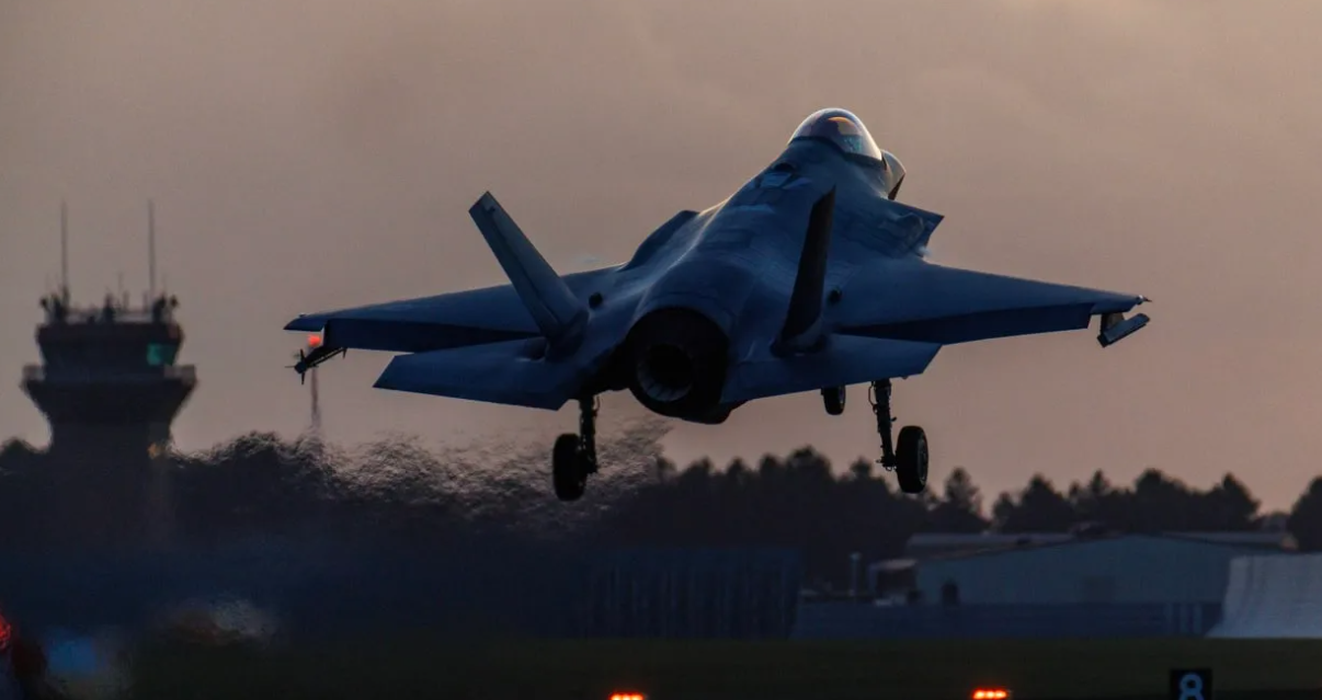 ஈரானின் தப்ரிஸ் நகரிலிருந்து வெளியேறுமாறு உத்தரவு – உயிருக்கு ஆபத்து என்றும் எச்சரிக்கை