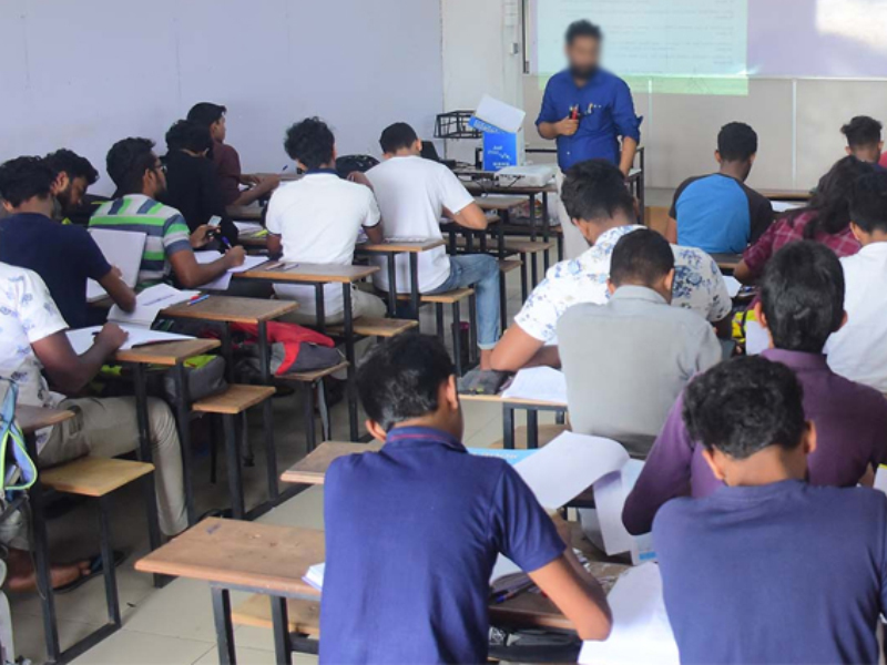 புதன்கிழமைகளில் மேலதிக வகுப்புக்களும் இடைநிறுத்தம்