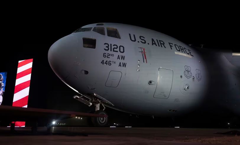 மத்திய கிழக்கின் மிகப்பெரிய அமெரிக்க தளத்தின் மீது ஈரான் தாக்குதல்!