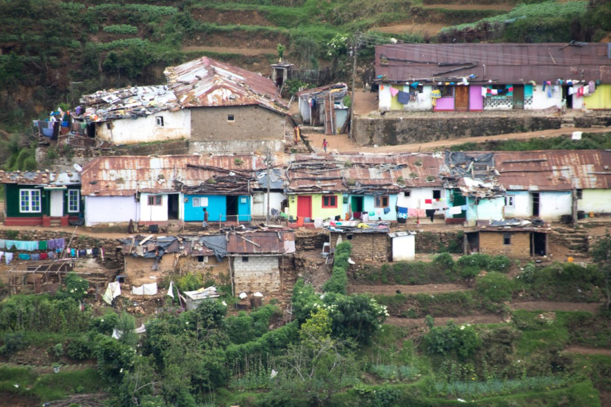 மலையக மக்கள் வசிக்கும் பகுதிகளுக்கு தொடர்மாடி குடியிருப்புகள் பொருத்தமானவை அல்ல – பிரதமரிடம் எடுத்துரைப்பு